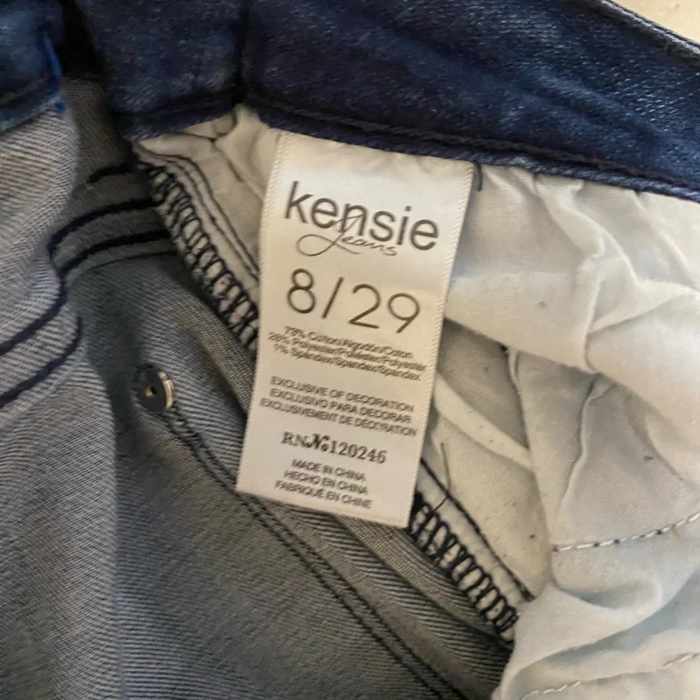 Classic Blue Women's Jeans - Picture 5 of 8